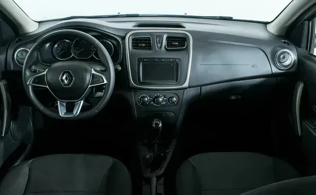 Renault Logan, II Рестайлинг — фото 8