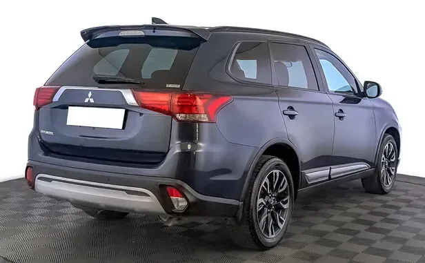 Mitsubishi Outlander, III Рестайлинг 3 — фото 2