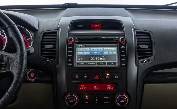 Kia Sorento, II — фото 10