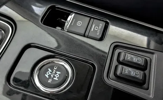 Mitsubishi Outlander, III Рестайлинг 3 — фото 13