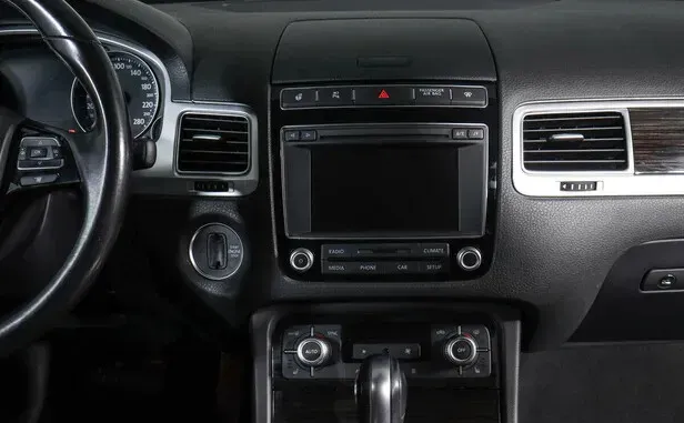 Volkswagen Touareg, II Рестайлинг — фото 8