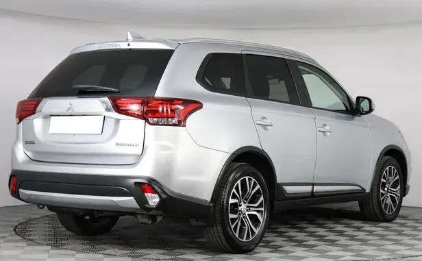 Mitsubishi Outlander, III Рестайлинг 2 — фото 2
