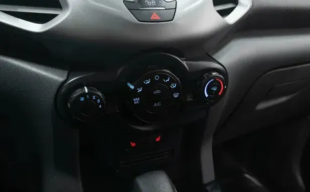 Ford EcoSport, II — фото 13