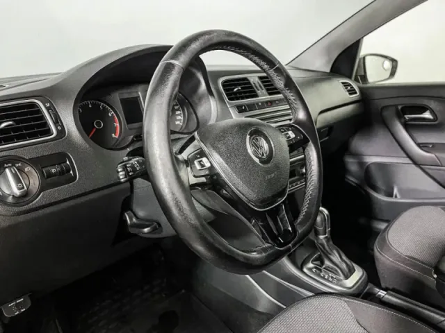 Volkswagen Polo, V Рестайлинг — фото 12
