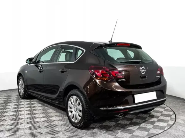 Opel Astra, J Рестайлинг — фото 6