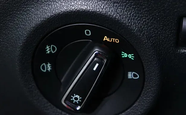 Skoda Rapid, II — фото 12