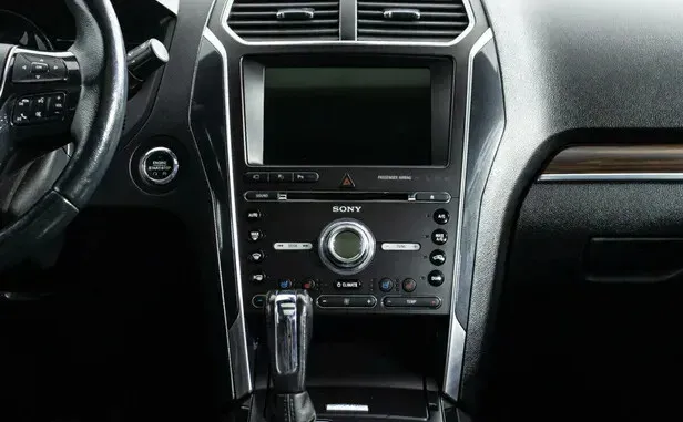 Ford Explorer, V Рестайлинг — фото 7