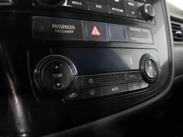 Mitsubishi Outlander, III Рестайлинг — фото 18