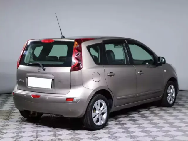 Nissan Note — фото 4