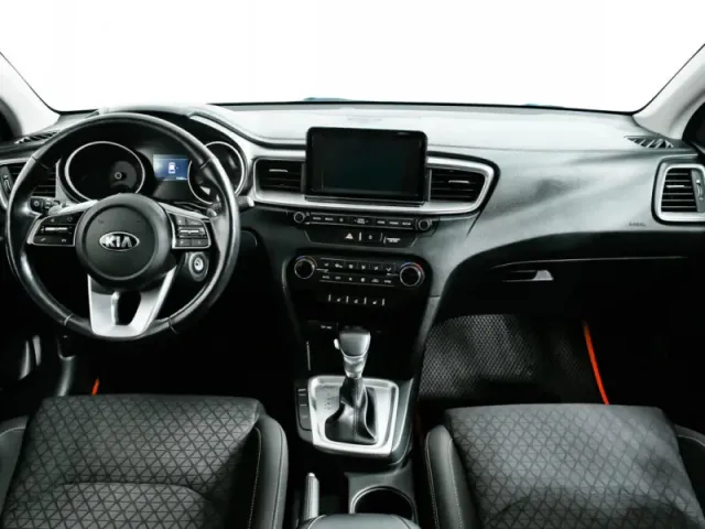 Kia Ceed, III — фото 14