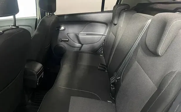 Renault Logan, II Рестайлинг — фото 6