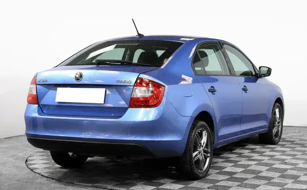 Skoda Rapid, I — фото 2