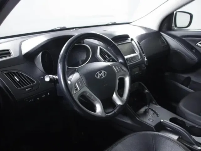 Hyundai ix35, I — фото 15
