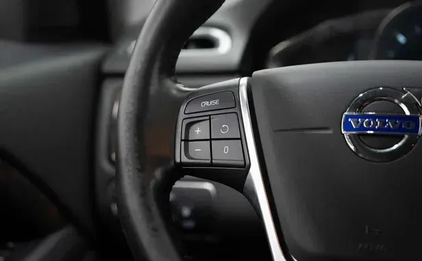 Volvo XC70, II Рестайлинг — фото 13