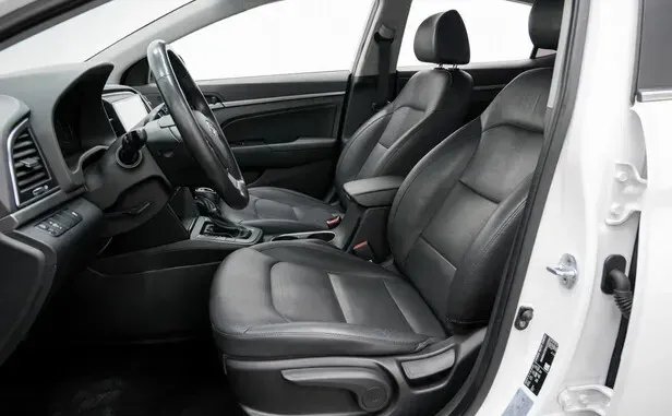 Hyundai Elantra, VI (AD) — фото 12