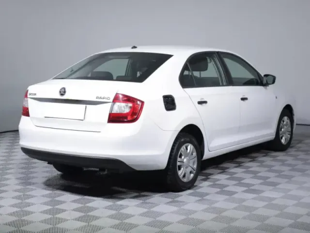Skoda Rapid, I — фото 5