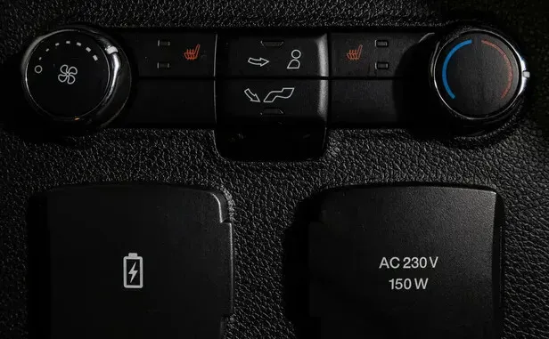 Ford Explorer, V Рестайлинг — фото 11