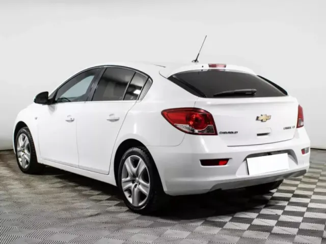 Chevrolet Cruze, I — фото 6