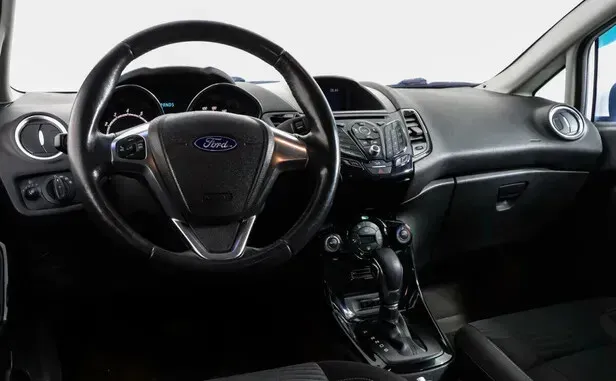 Ford Fiesta, Mk6 Рестайлинг — фото 6