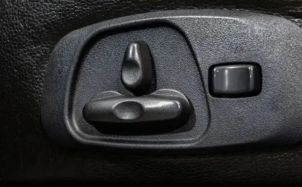 Mitsubishi Pajero, IV Рестайлинг 1 — фото 9
