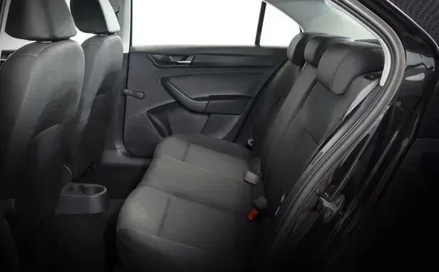 Skoda Rapid, I Рестайлинг — фото 7