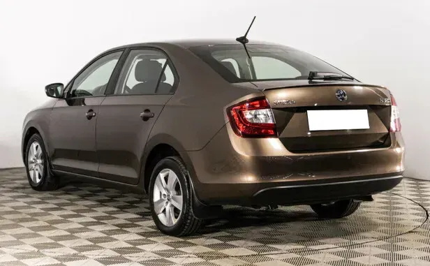 Skoda Rapid, I Рестайлинг — фото 4
