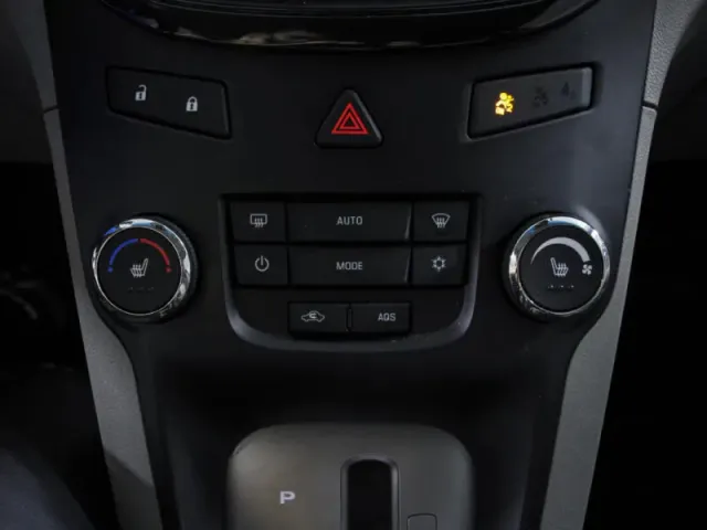 Chevrolet Orlando — фото 15