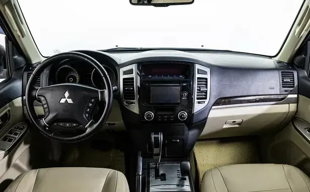 Mitsubishi Pajero, IV Рестайлинг 2 — фото 5