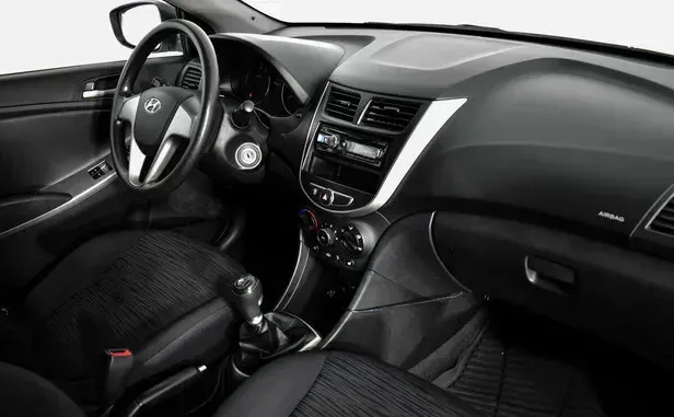 Hyundai Solaris, I Рестайлинг — фото 9