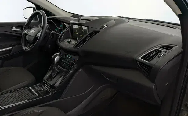 Ford Kuga, II Рестайлинг — фото 8