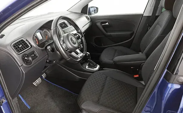 Volkswagen Polo, V Рестайлинг — фото 7