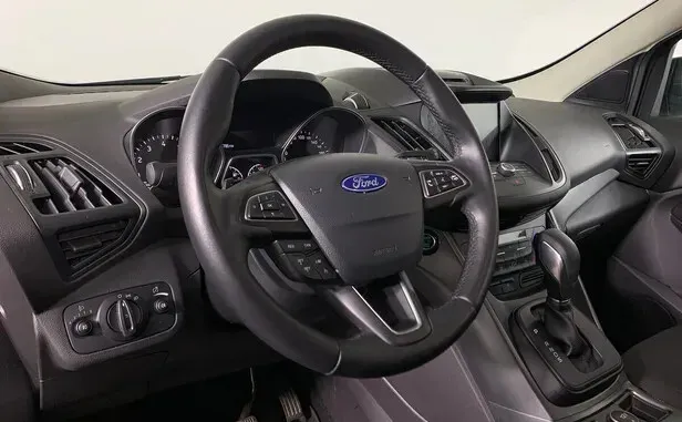 Ford Kuga, II Рестайлинг — фото 5