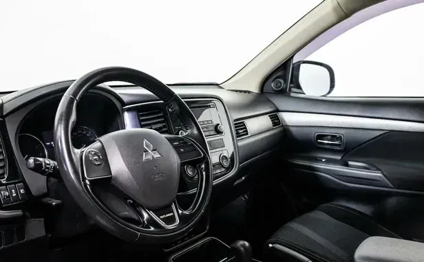 Mitsubishi Outlander, III Рестайлинг 2 — фото 8
