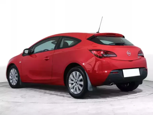 Opel Astra, J Рестайлинг — фото 7