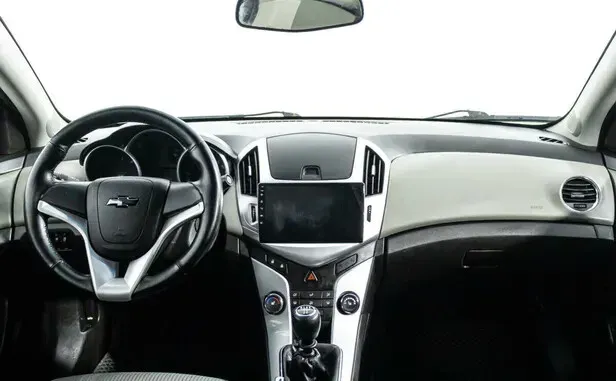 Chevrolet Cruze, I Рестайлинг — фото 7