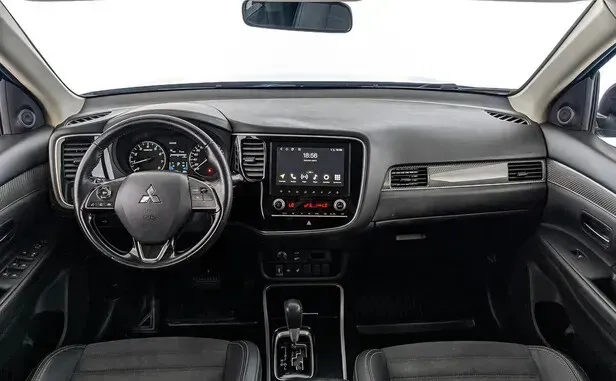 Mitsubishi Outlander, III Рестайлинг 3 — фото 7
