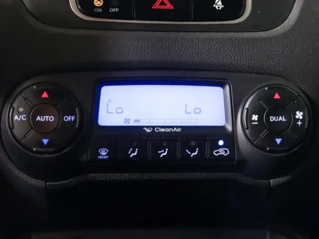 Hyundai ix35, I — фото 14