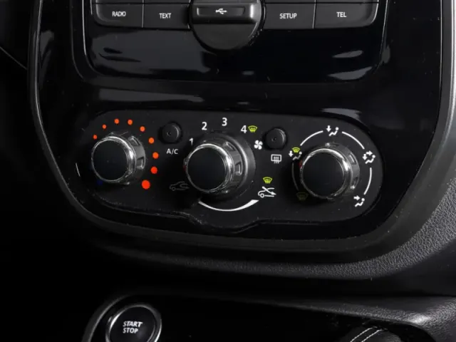 Renault Kaptur, I Рестайлинг — фото 16