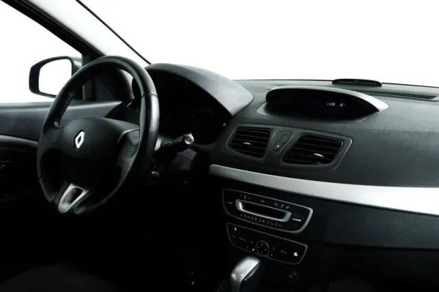 Renault Megane, III Рестайлинг — фото 11