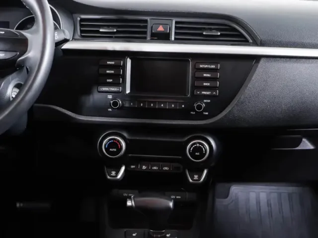 Kia Rio, IV — фото 18