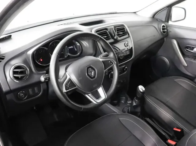 Renault Logan, II Рестайлинг — фото 9