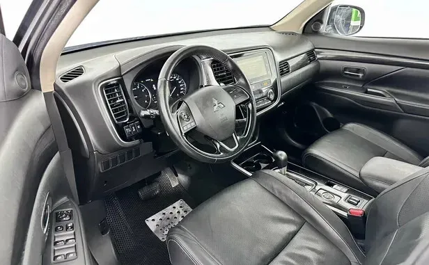 Mitsubishi Outlander, III Рестайлинг 2 — фото 6