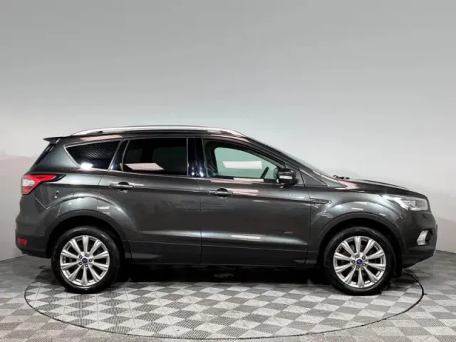 Ford Kuga, II Рестайлинг — фото 4