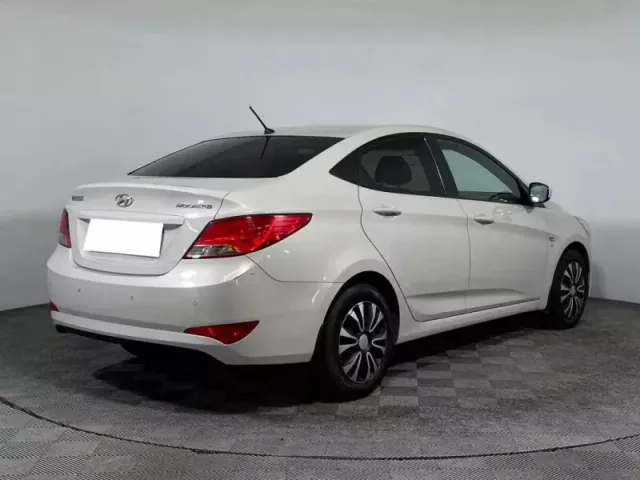 Hyundai Solaris, I Рестайлинг — фото 4