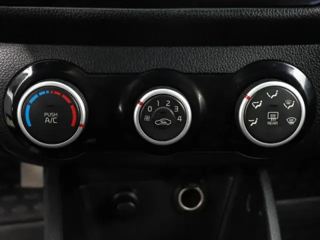 Kia Rio, III Рестайлинг — фото 14