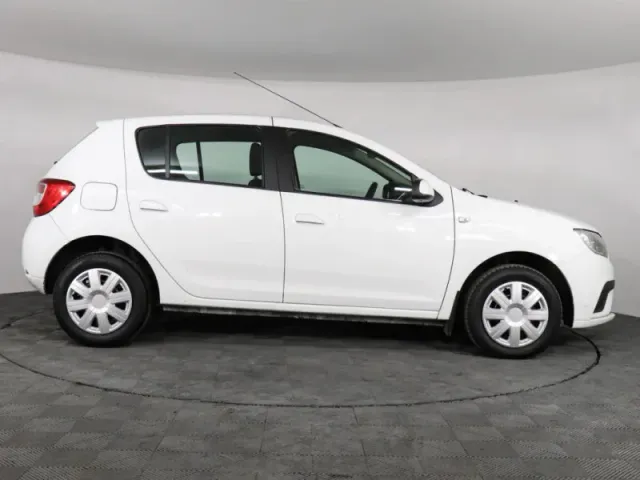 Renault Sandero, II Рестайлинг — фото 4