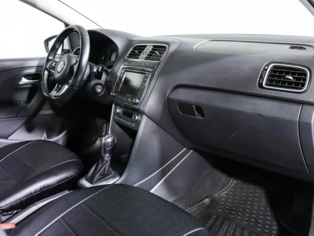 Volkswagen Polo, V Рестайлинг — фото 19