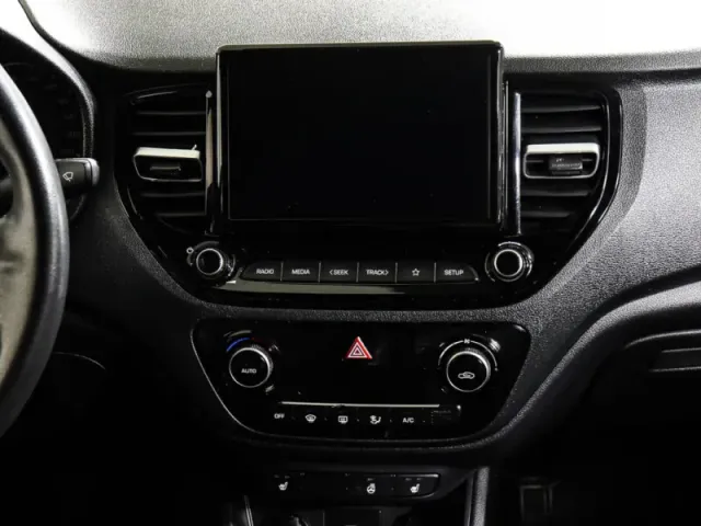 Hyundai Solaris, II Рестайлинг — фото 15
