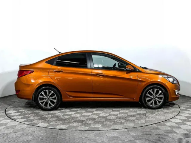 Hyundai Solaris, I Рестайлинг — фото 4