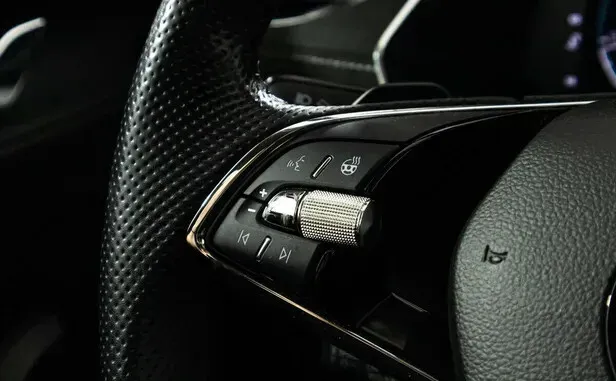 Skoda Octavia, IV (A8) — фото 14